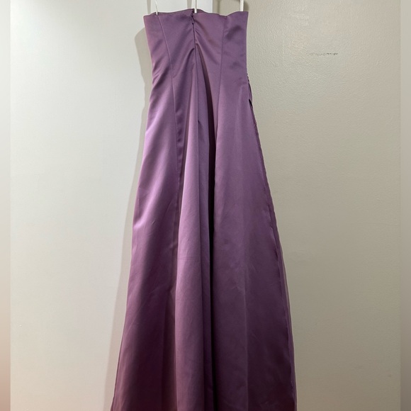 David’s bridal bridesmaids Style No F12385 - Picture 4 of 9